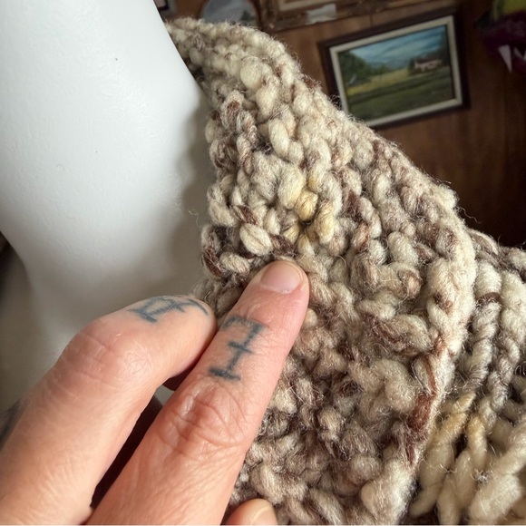 Handmade Vintage Siwash Cowichan Knit Wool Sweater - Picture 8 of 10